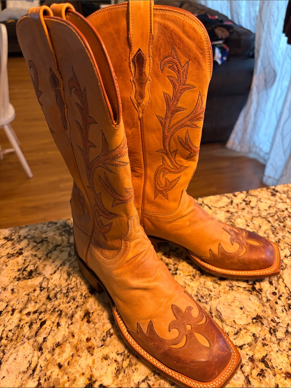 Lucchese 2000 Tan Women’s Western Leather Cowboy Boots - Embroidered Square Toe